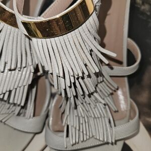 Chloé Grey Leather Fringe Trim Accent T-Strap Sandals Size IT40/10